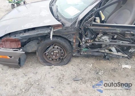 2001 Saturn Sl1 from USA, damaged, VIN 1G8ZH52861Z207239